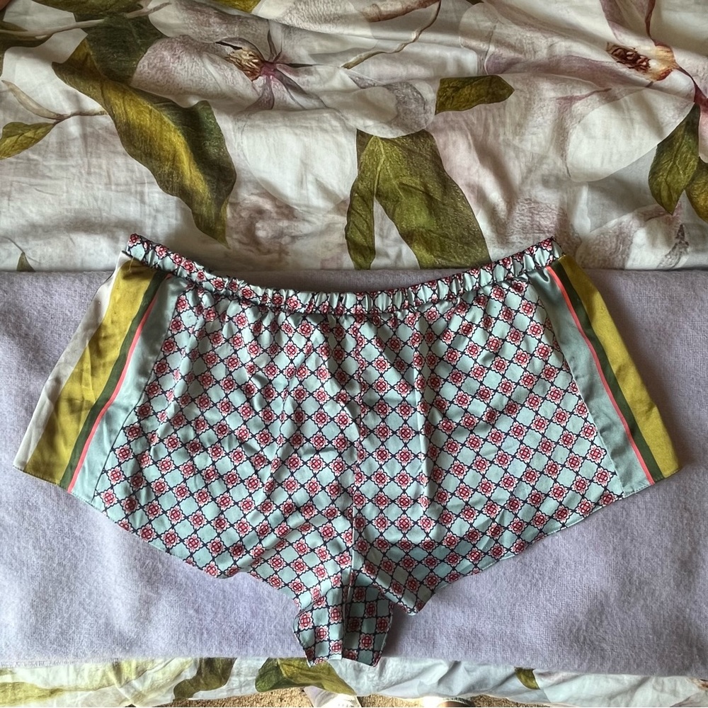 Sleep Shorts - Picture 4 of 6